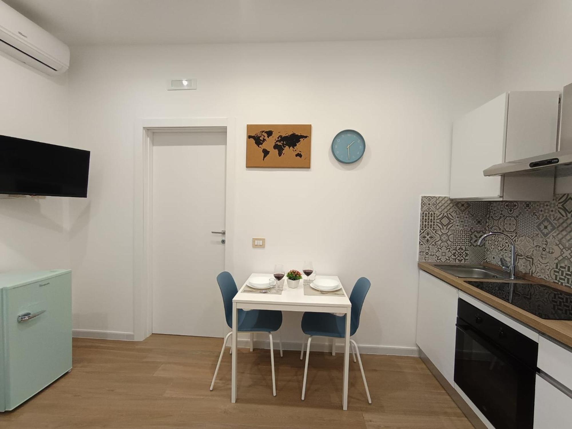 Dimora Crispi 70 Apartment Bari Ngoại thất bức ảnh